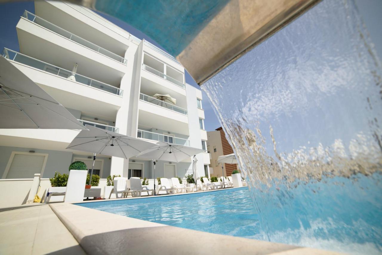 Case Vacanze Blue Bay Resort Розето-дельи-Абруцци Экстерьер фото
