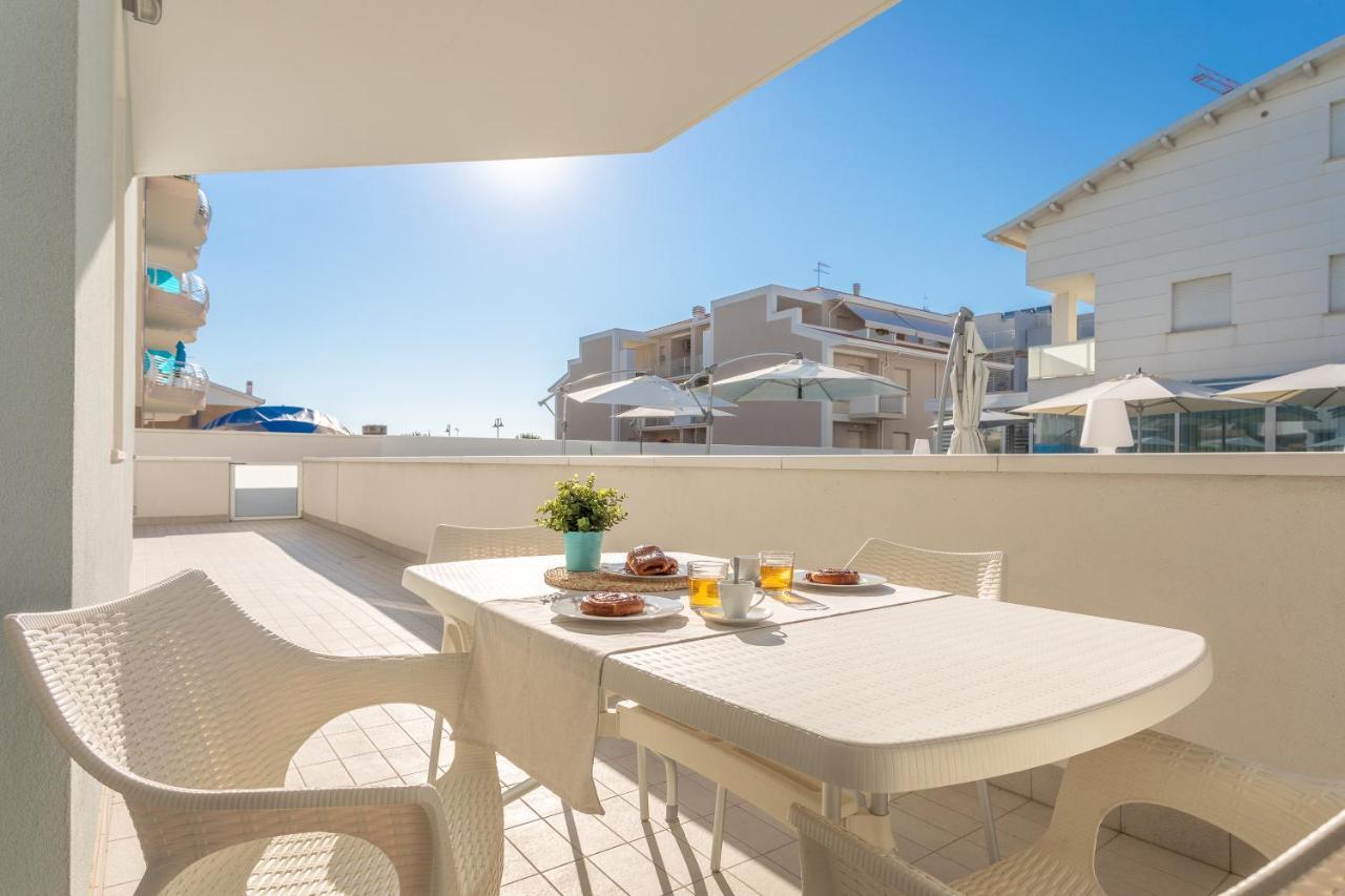 Case Vacanze Blue Bay Resort Розето-дельи-Абруцци Экстерьер фото