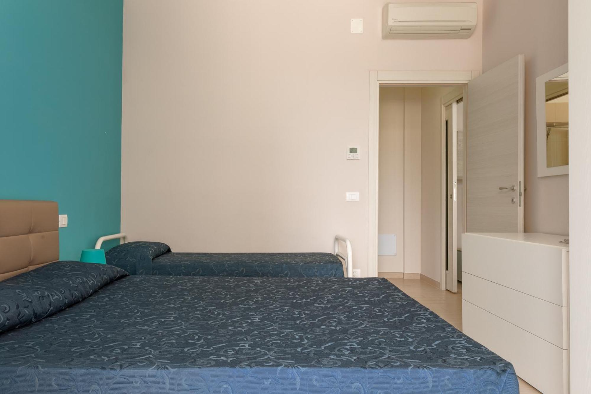 Case Vacanze Blue Bay Resort Розето-дельи-Абруцци Экстерьер фото