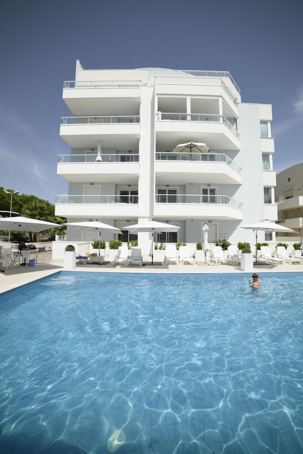 Case Vacanze Blue Bay Resort Розето-дельи-Абруцци Экстерьер фото